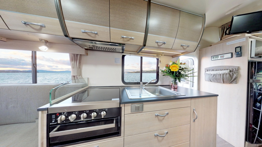 Cruisin' Discovery | Campers Down Under