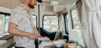 Cheapa 2 Berth keuken | Campers Down Under