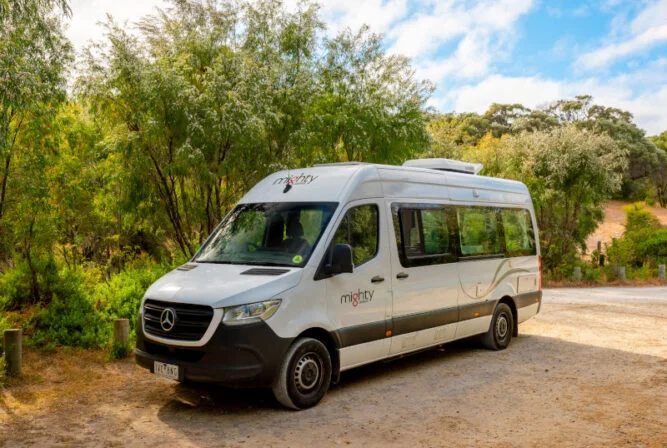 Mighty-Deuce-Plus-Camper-zijkant Mighty | Campers Down Under