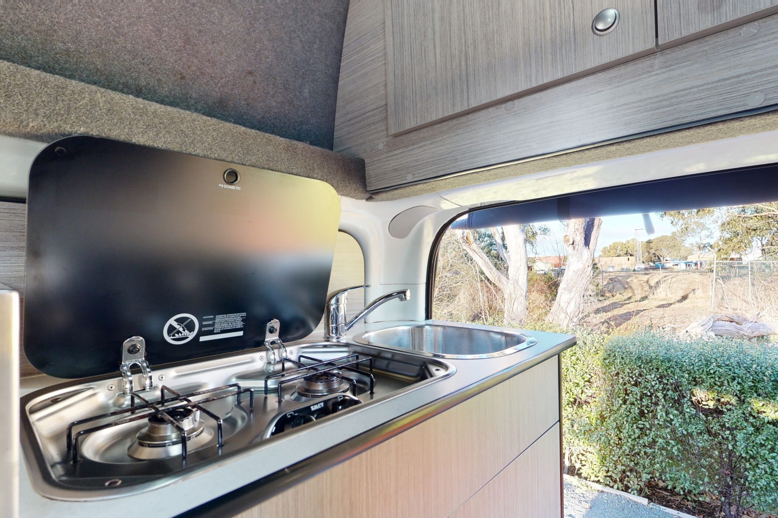 Go Cheap 4 Berth Hitop keuken | Campers Down Under