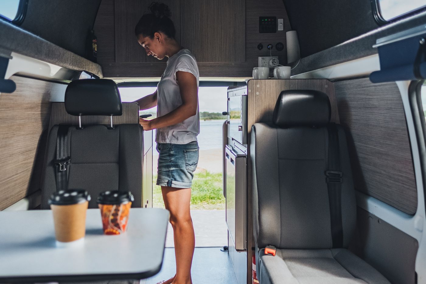 Go Cheap 4 Berth Hitop koken | Campers Down Under