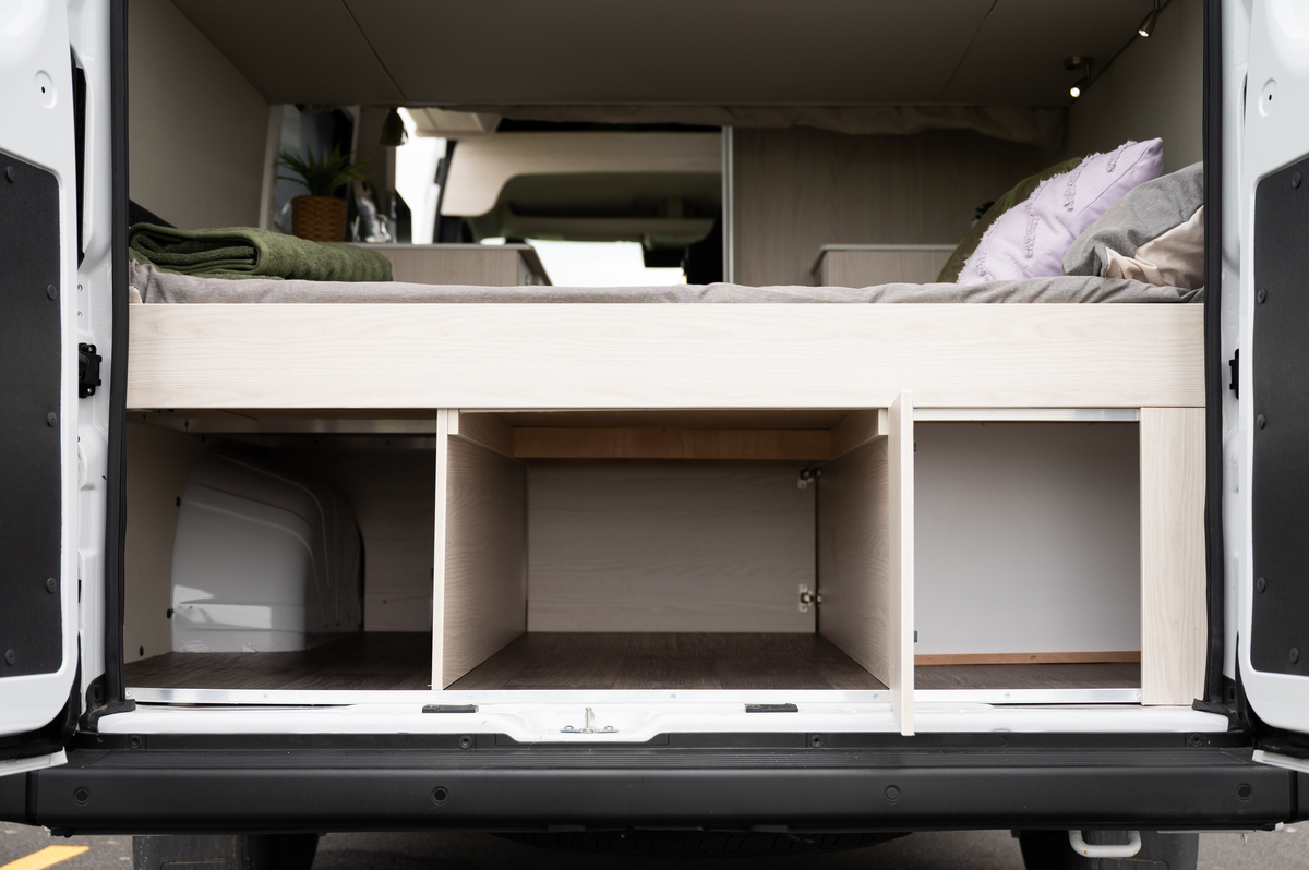 Jucy Cruise bergruimte | Campers Down Under