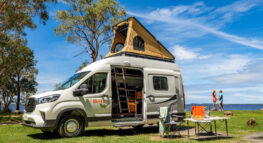 Britz Voyager Australie daktent open buitenlucht | Campers Down Under