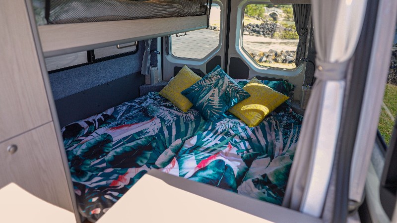 Wendekreisen Koru Star 3 Freedom bed beneden | Campers Down Under