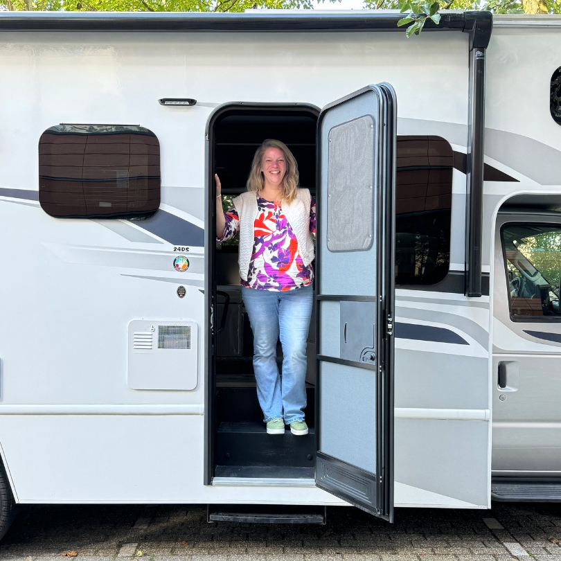 Janna Brans | Campers Down Under