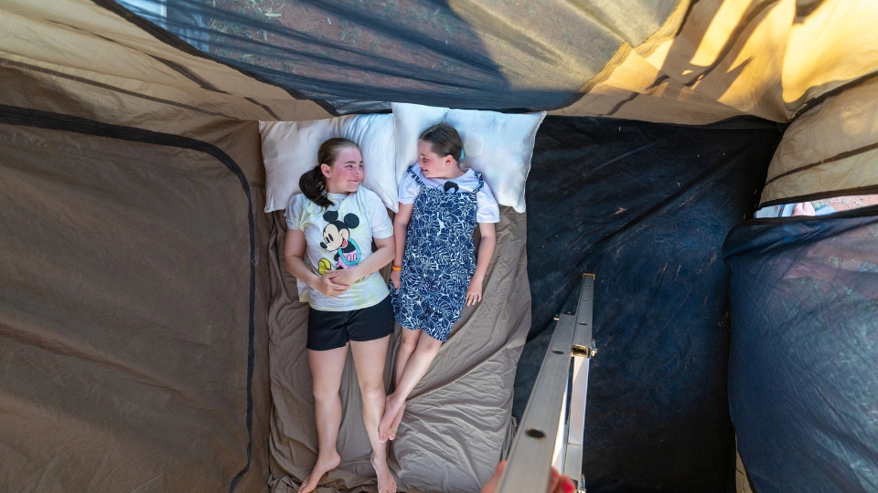 4WD camper met gezin