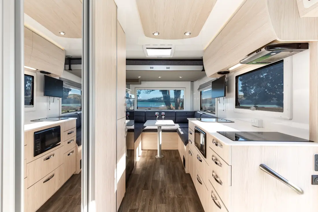 Pacific Horizon Sam 6 interieur | Campers Down Under