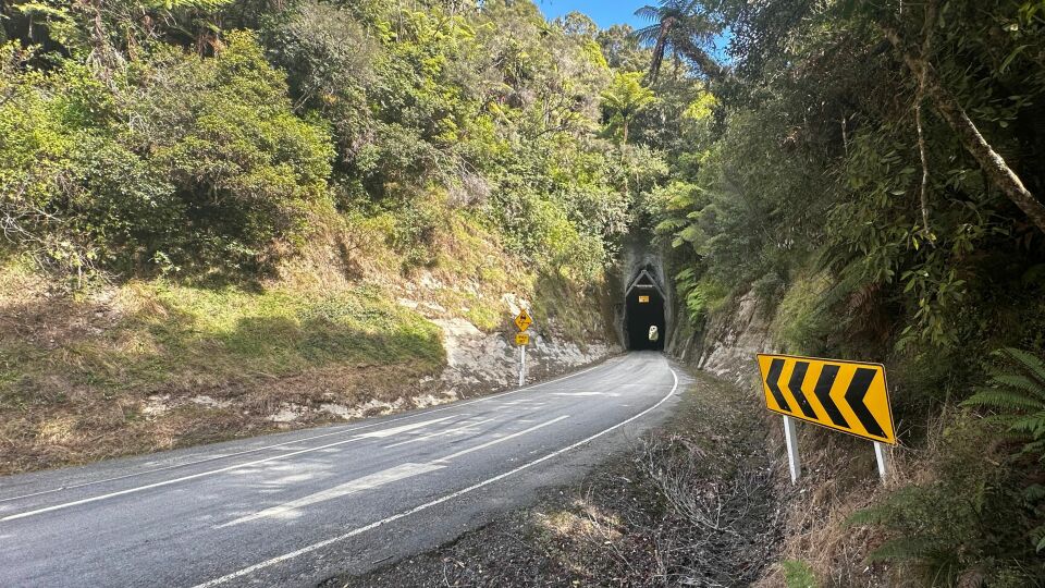 Moki Tunnel, Forgotten World Highway